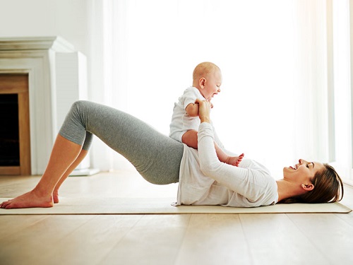 10 cách để giảm đau lưng sau khi sinh con